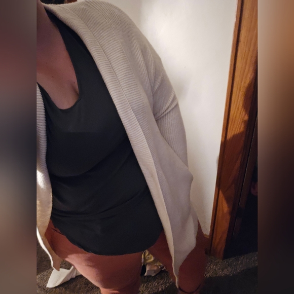 Jessica Simpson Long Sleeve Cardigan - Picture 5 of 5